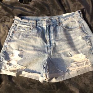 American eagle women’s shorts.